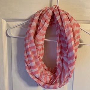 Infinity scarf